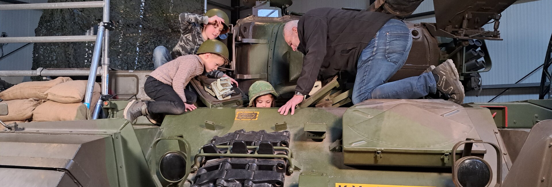 oorlogsmuseum - Open Car Park