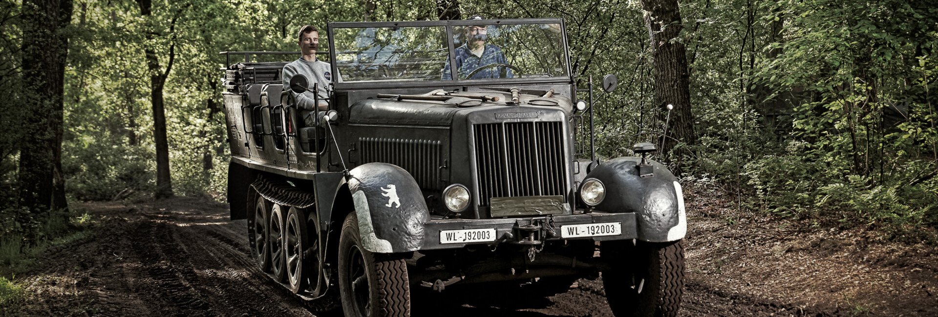 oorlogsmuseum - Teilnehmende Fahrzeuge