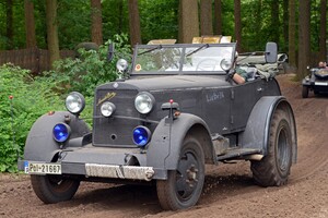 Mercedes-Benz Autobahnschlepper