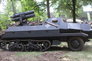 15 cm Panzerwerfer 42 auf Selbstfahrlafette Sd.Kfz. 4/1