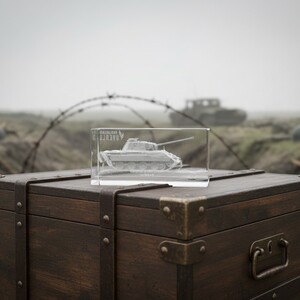 Engraved Glass Cube: Panther