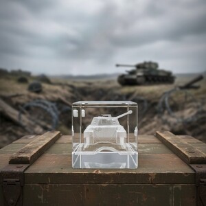 Engraved Glass Cube: Panther